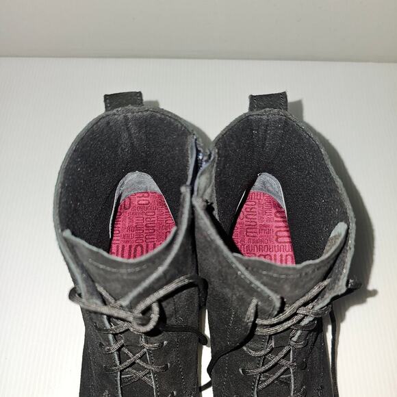 NEW Munro Finnley Ankle Bootie Womens 8 SUPER SLIM Black Suede Lace Up Comfort - Picture 10 of 15